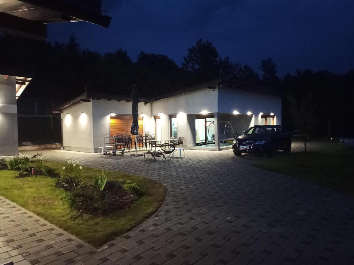 Maiden Water Resort Сараево Екстериор снимка