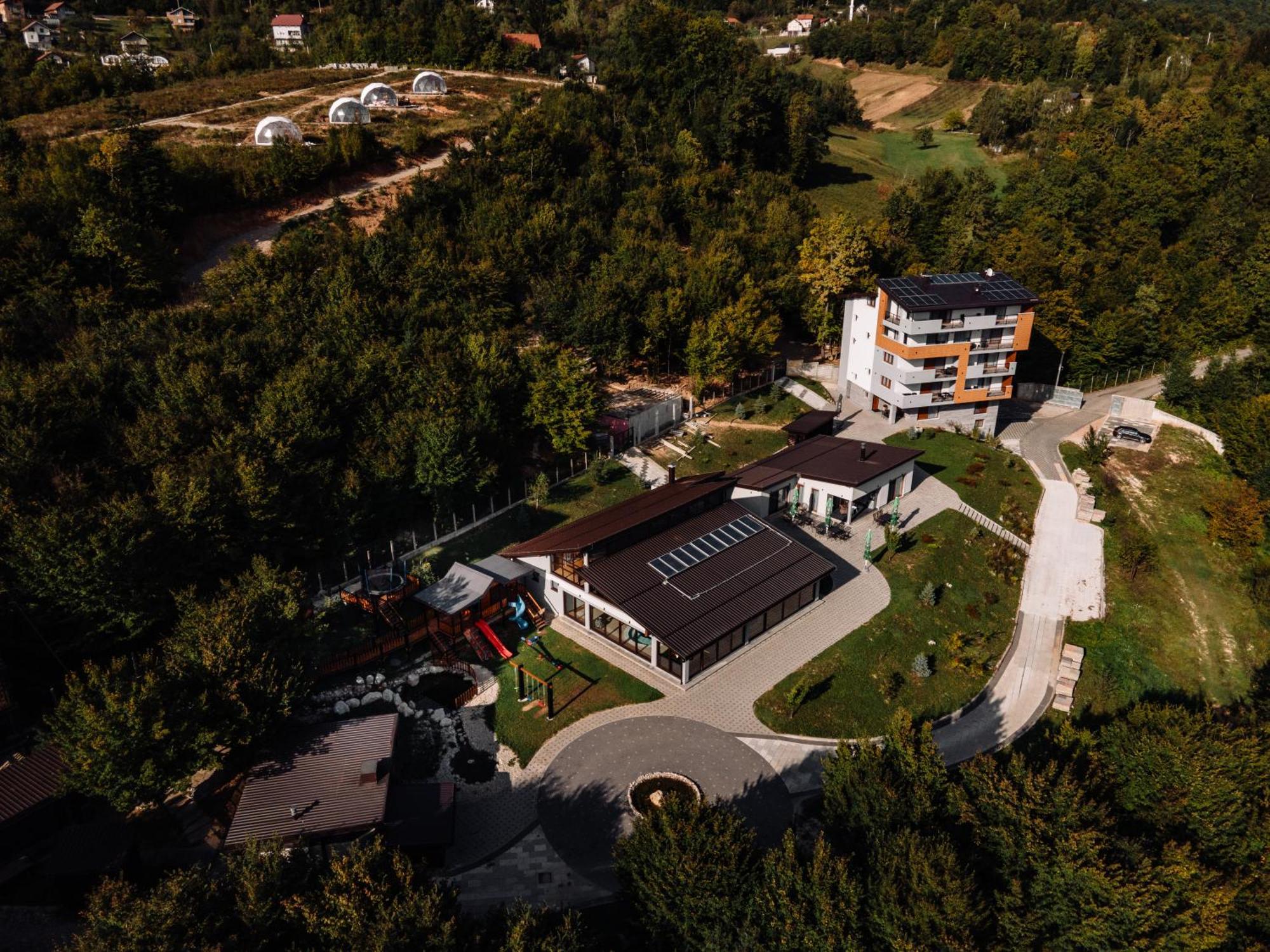 Maiden Water Resort Сараево Екстериор снимка