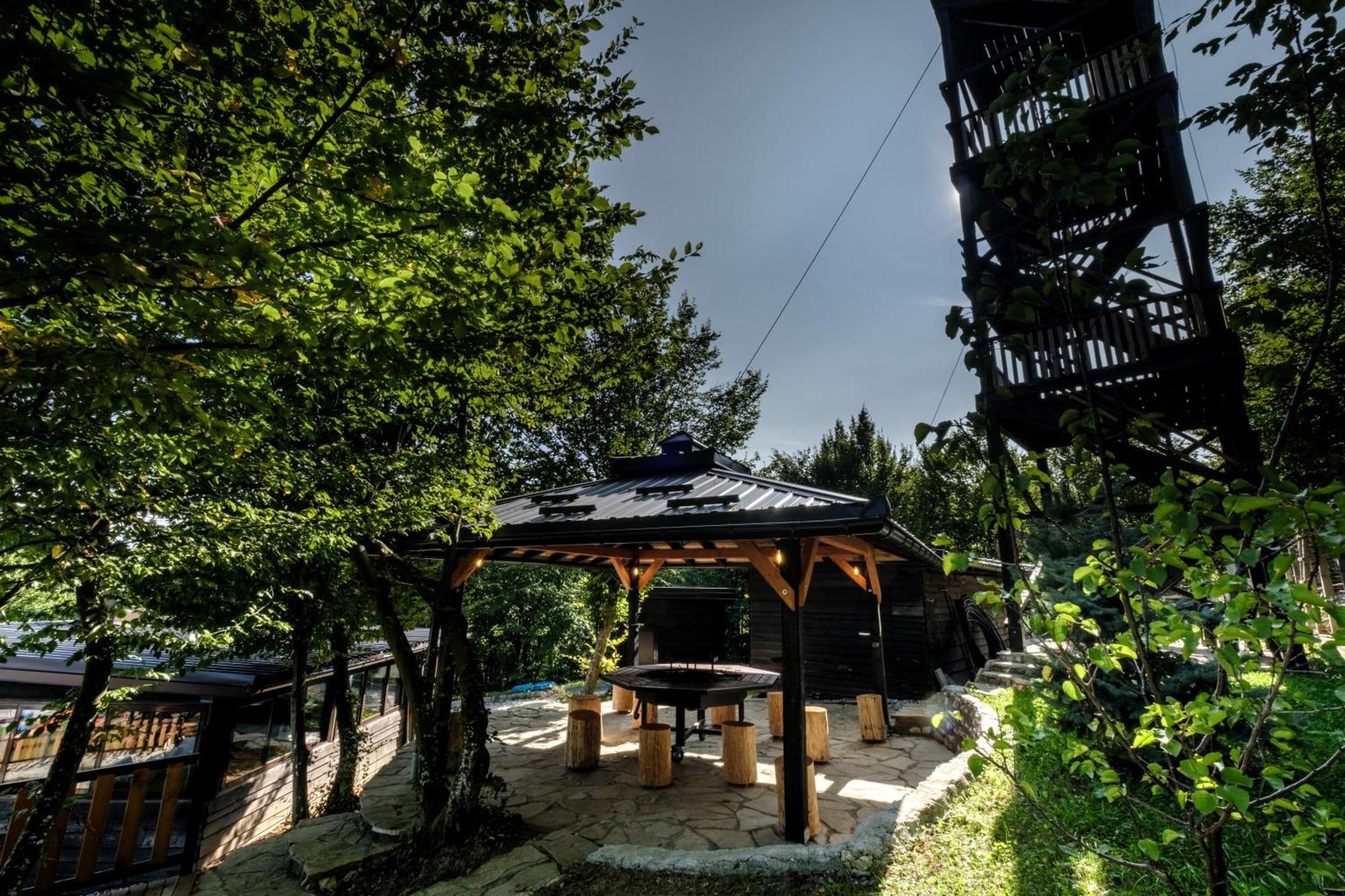 Maiden Water Resort Сараево Екстериор снимка